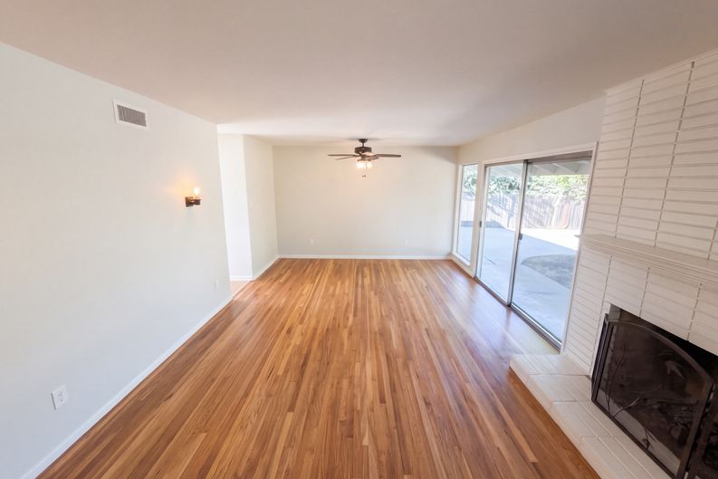 Photo 6 of 26 of 6623 Eva Pl, Riverside, CA
