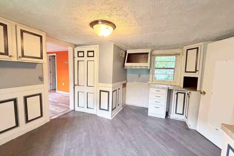 Photo 8 of 19 of 219 W Glen Ave, Batavia, OH