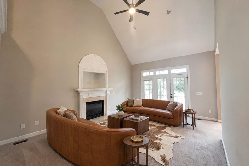 Photo 3 of 17 of 6412 Pleasant Creek Ct, Raleigh, NC