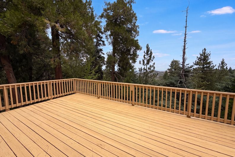 Photo 5 of 24 of 295 Fairway Dr, Lake Arrowhead, CA