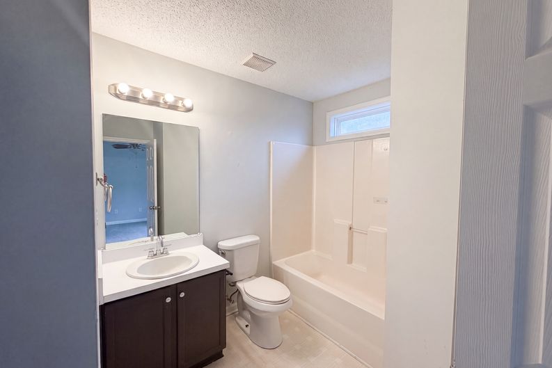 Photo 14 of 17 of 4549 Drewbridge Way, Raleigh, NC