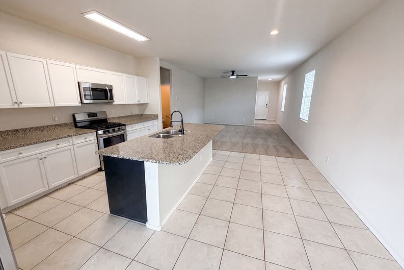 Photo 8 of 36 of 30970 W Amelia Ave, Buckeye, AZ
