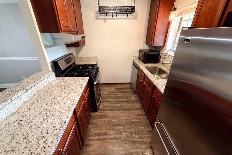 Photo 15 of 18 of 6818 Glenridge Dr, Atlanta, GA