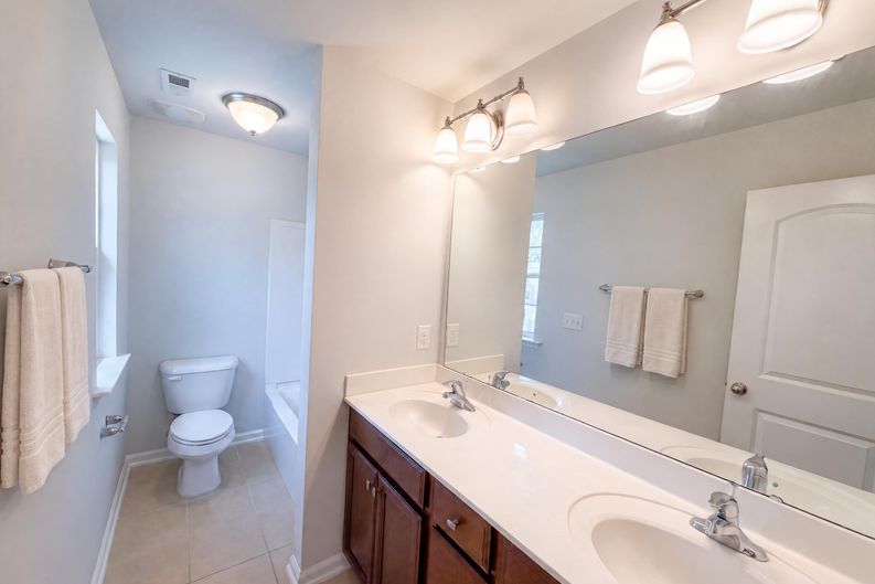 Photo 13 of 21 of 1578 Tice Hurst Ln, Apex, NC