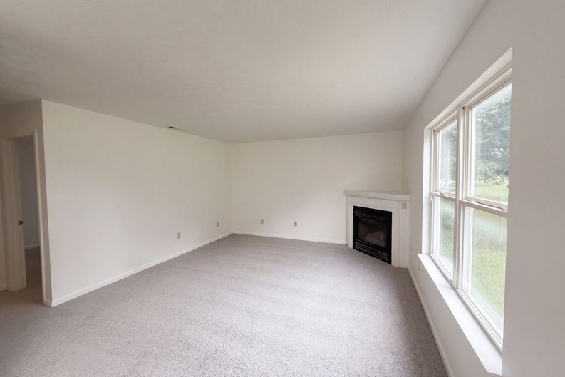 Photo 9 of 29 of 8351 Exton Rd, Indianapolis, IN