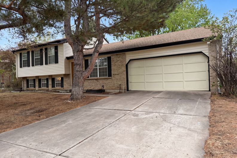 Photo 29 of 42 of 2114 S Eagle Ct, Aurora, CO
