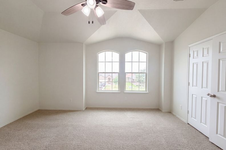 Photo 12 of 19 of 6623 Ambrose Cir, Temple, TX