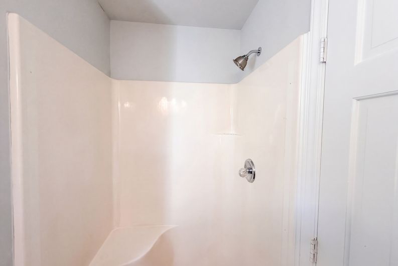 Photo 13 of 21 of 104 Rocktree Ct, Fuquay Varina, NC