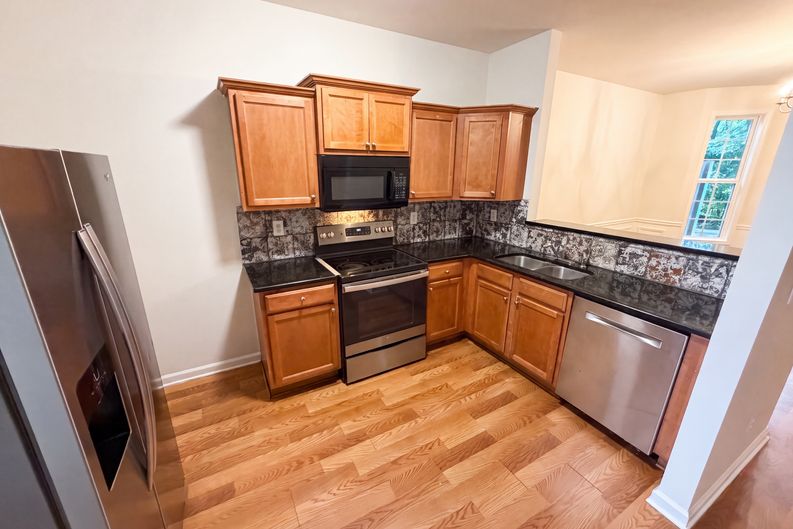 Photo 6 of 23 of 2111 Ferentz Trce, Norcross, GA