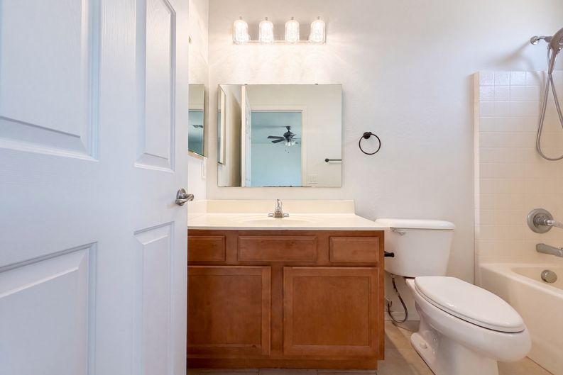 Photo 11 of 26 of 10564 W Buena Vista Dr, Arizona City, AZ