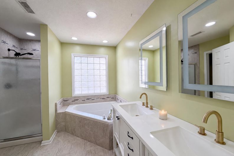 Photo 11 of 17 of 392 Bubble Creek Ct, Fayetteville, NC