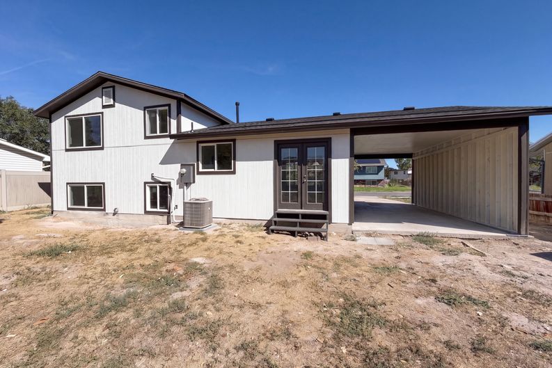 Photo 5 of 24 of 4259 W Stane Ave, West Valley City, UT