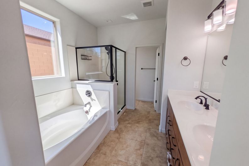 Photo 6 of 17 of 431 McKinnon Rd, Clarkdale, AZ