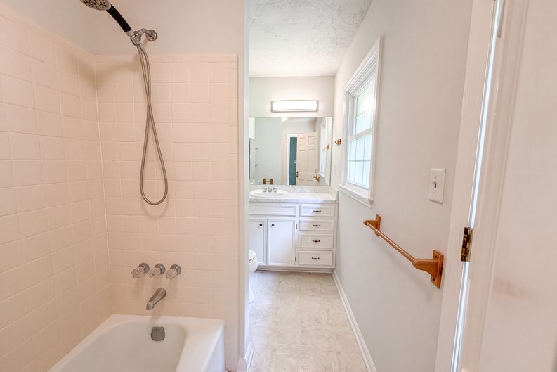 Photo 18 of 34 of 2310 McEachern School Rd, Powder Springs, GA