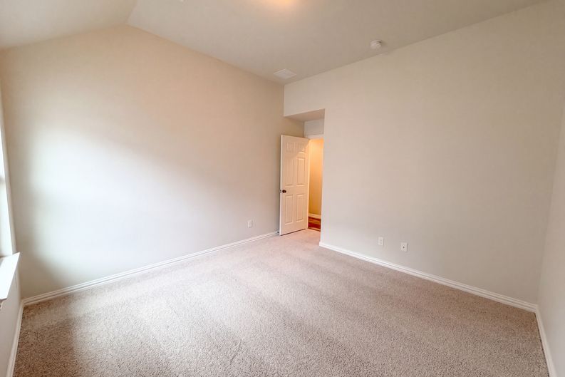 Photo 32 of 39 of 9332 Kaitlyn Ct, Lantana, TX