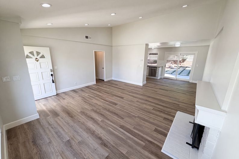 Photo 3 of 23 of 23732 San Dona, Laguna Hills, CA