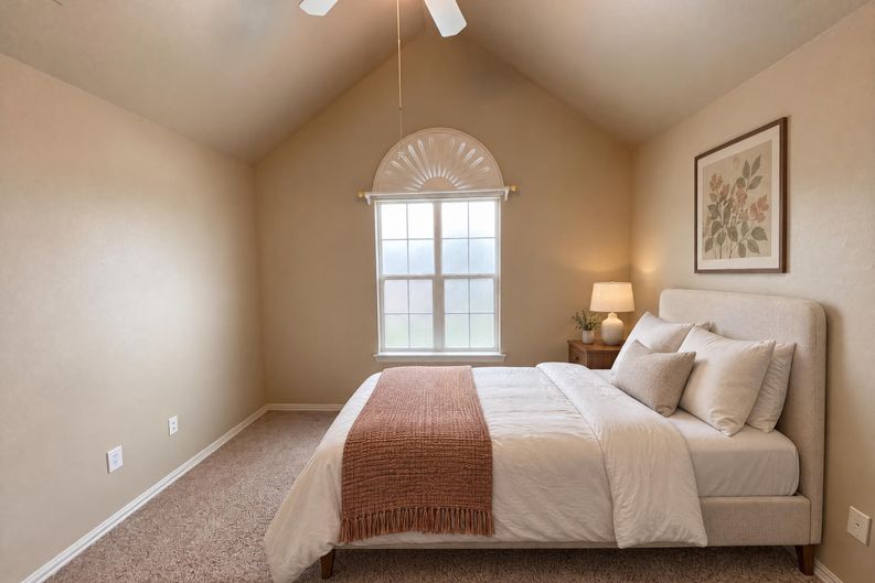 Photo 12 of 19 of 2400 Creekview Dr, Plano, TX