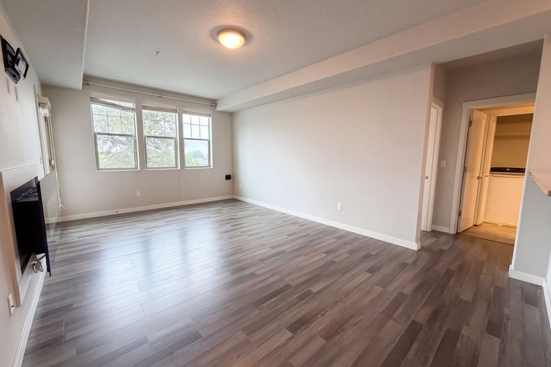Photo 8 of 18 of 16417 NW Chadwick Way, Portland, OR