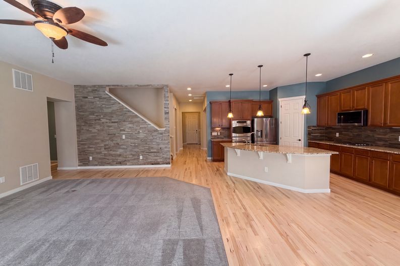 Photo 3 of 40 of 14928 Nighthawk Ln, Broomfield, CO
