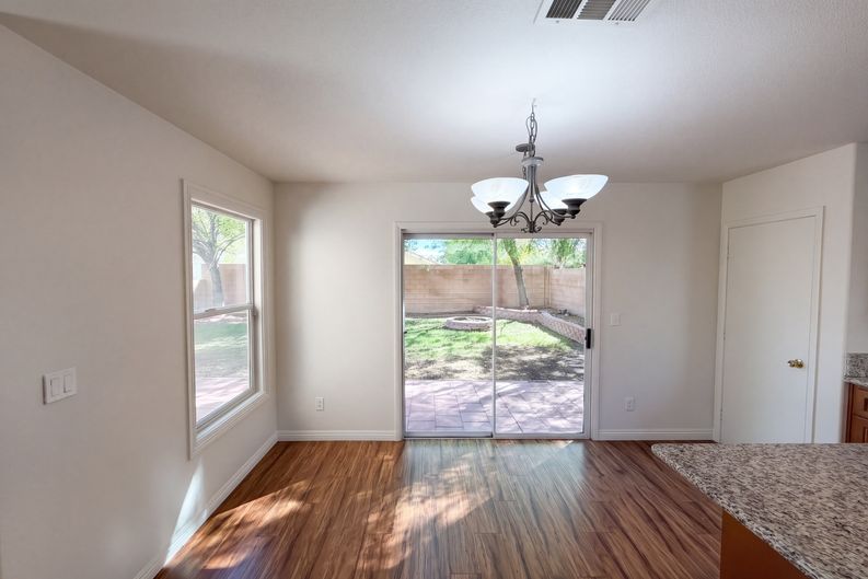 Photo 9 of 31 of 11117 Okeefe Ct, Las Vegas, NV
