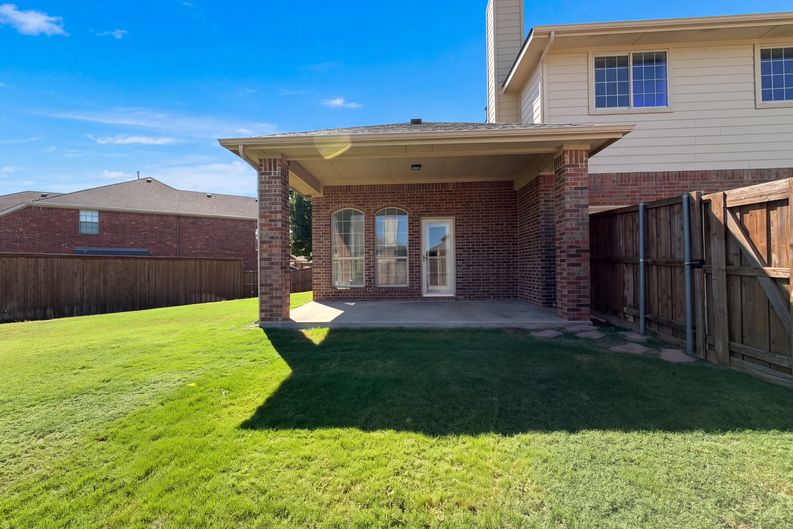 Photo 5 of 21 of 5800 Chuck Wagon Ln, McKinney, TX