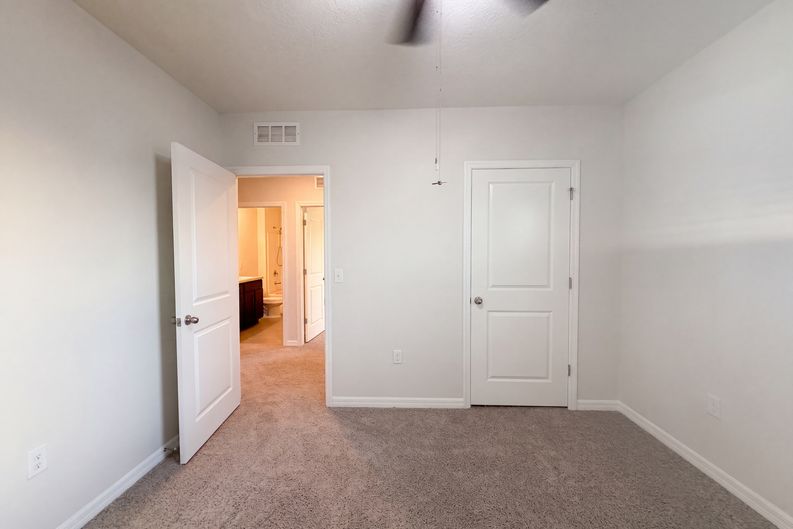 Photo 22 of 30 of 16805 Trite Bend St, Wimauma, FL