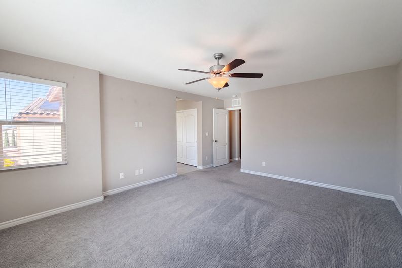 Photo 14 of 35 of 12243 Loggeta Way, Las Vegas, NV