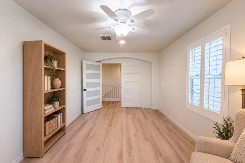 Photo 18 of 30 of 841 E Gary Ln, Phoenix, AZ