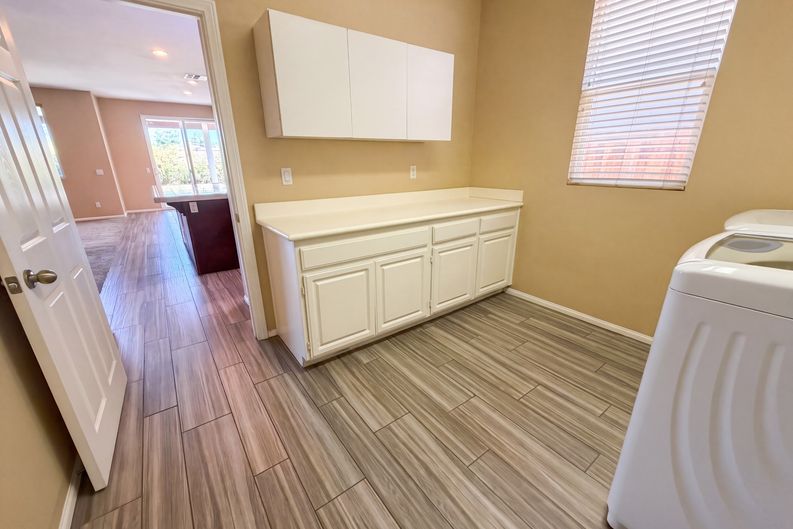 Photo 20 of 24 of 3136 Hibiscus Pt, Hemet, CA