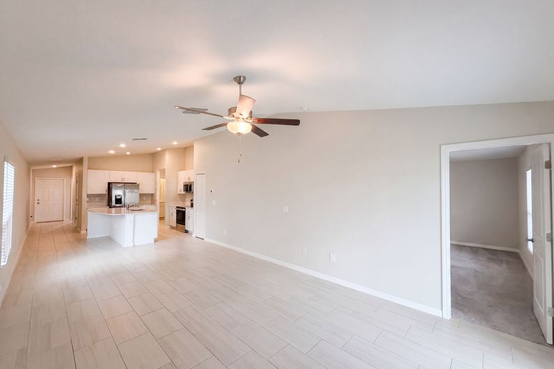 Photo 8 of 18 of 3513 Radiant Mountain Dr, Plant City, FL