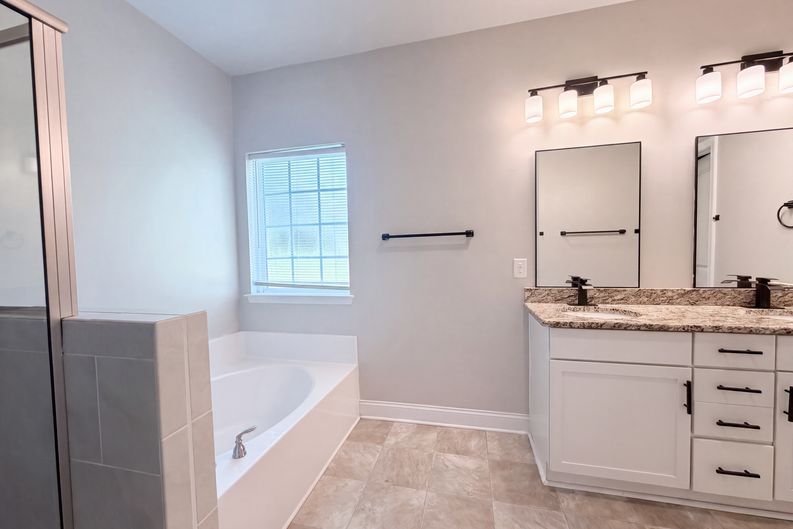 Photo 9 of 20 of 147 Allenton Way, Statesville, NC
