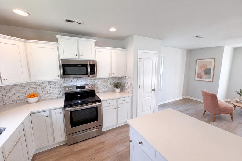 Photo 8 of 21 of 8222 Gabon Ct, Charlotte, NC