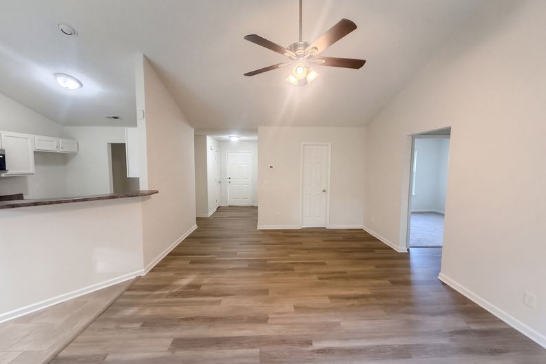 Photo 12 of 42 of 207 Hurston Way, Greensboro, NC