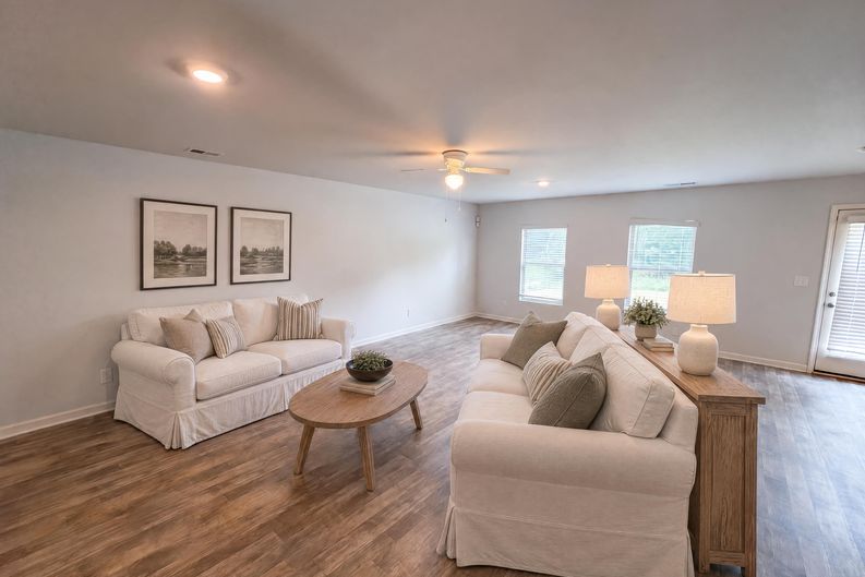 Photo 6 of 33 of 1300 Mills Cove Dr, Covington, GA