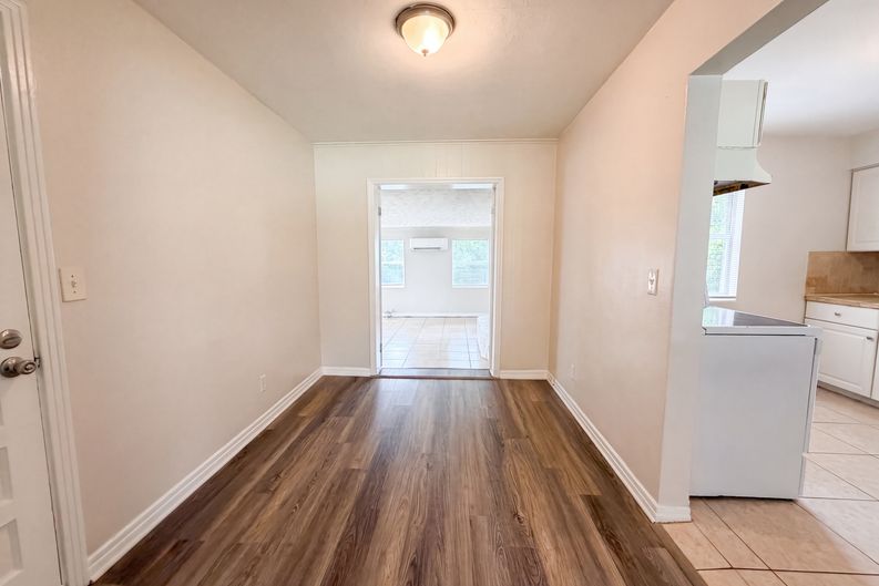 Photo 6 of 20 of 3740 Ballejo Ct W, Jacksonville, FL