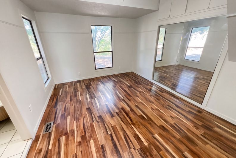 Photo 4 of 15 of 323 W 7th St, Chandler, OK