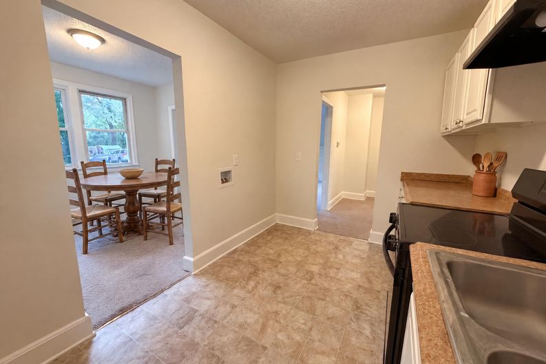 Photo 12 of 16 of 4300 Hulda Ave, Columbia, SC