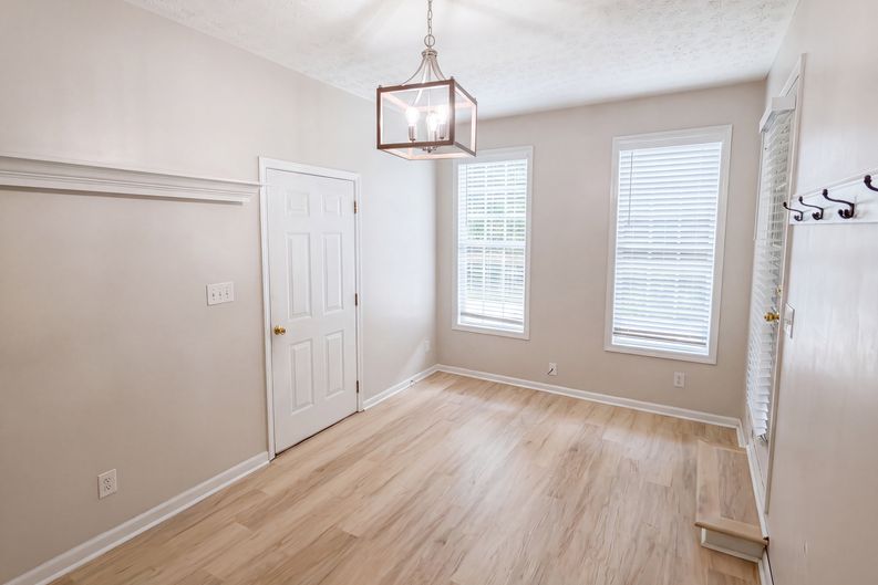 Photo 6 of 36 of 3041 Turner Church Rd, McDonough, GA