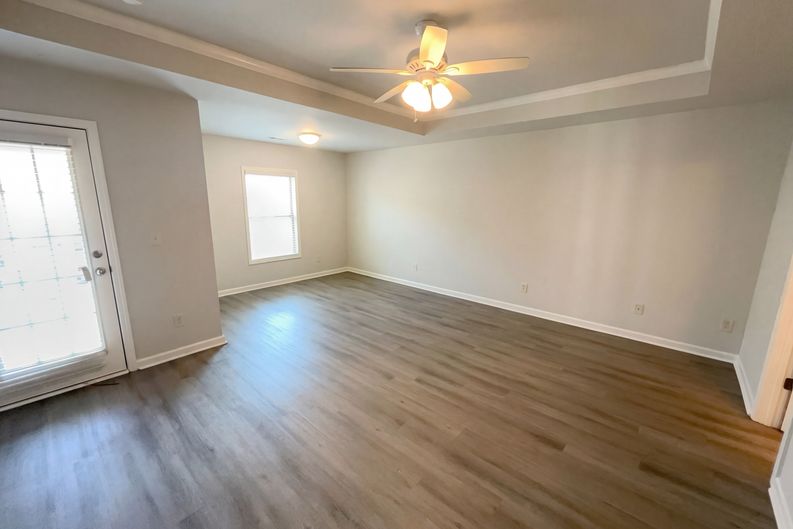 Photo 9 of 19 of 220 Madison Ave, Acworth, GA