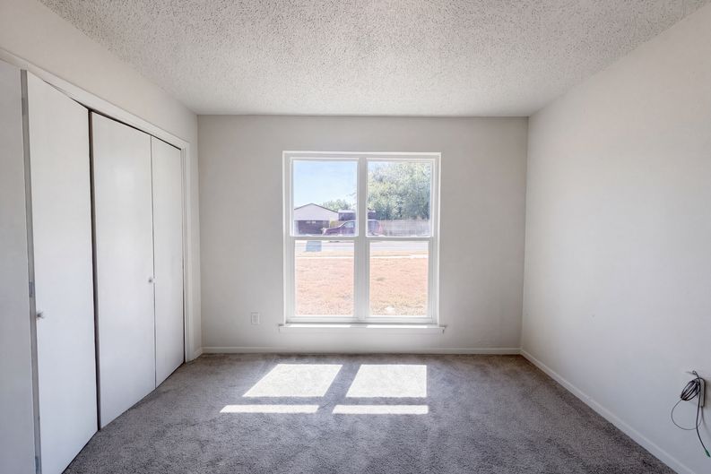 Photo 10 of 17 of 2105 Kirk Ave, Killeen, TX
