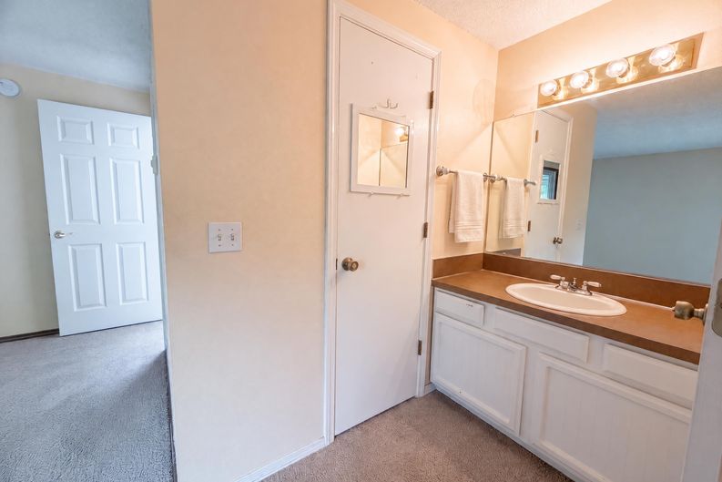 Photo 15 of 21 of 2908 NE 103rd Ave, Vancouver, WA