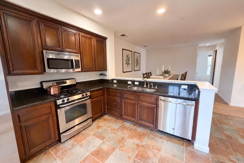 Photo 13 of 31 of 6107 Lonetree Blvd, Rocklin, CA