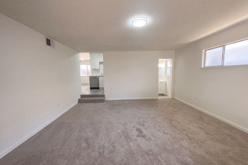 Photo 8 of 20 of 3008 Lerwick Rd, Sacramento, CA