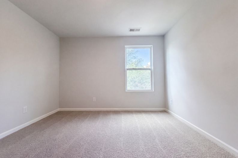 Photo 13 of 20 of 620 Spangler Ln, Ashland City, TN