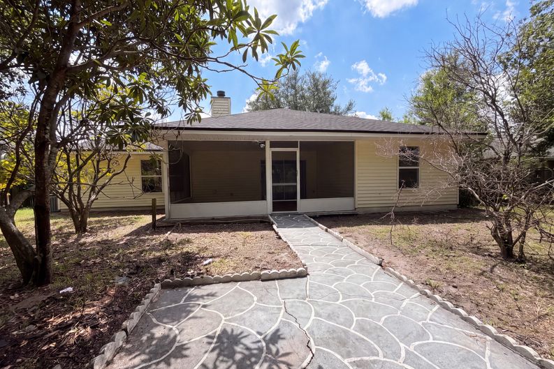 Photo 22 of 23 of 8436 Staplehurst Dr W, Jacksonville, FL