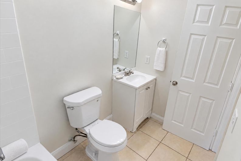 Photo 14 of 18 of 154 SE Soneto Ct, Port Saint Lucie, FL