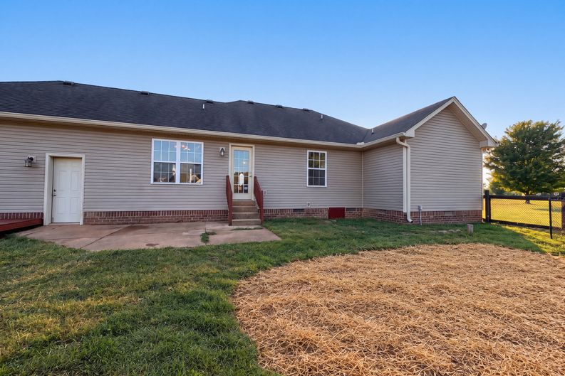 Photo 18 of 19 of 111 Beaver Creek Dr, Portland, TN
