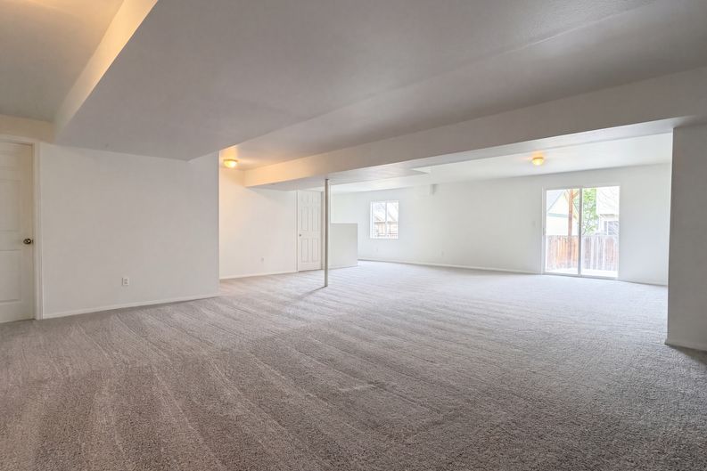 Photo 20 of 28 of 4098 La Junta Dr, Loveland, CO