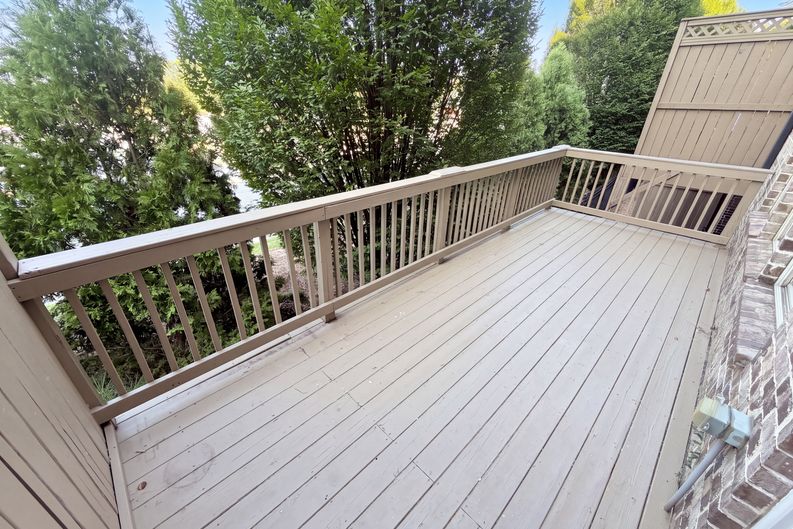 Photo 5 of 44 of 2256 Royal Vineyard Ln SE, Smyrna, GA