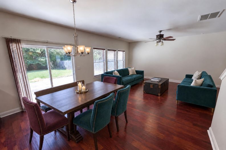 Photo 8 of 25 of 14021 Pinyon Pine Ln, Charlotte, NC